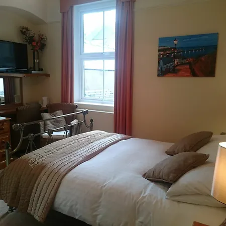 The Lansbury - 3* Whitby