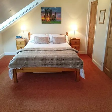 The Lansbury - 3* Whitby