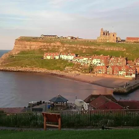 The Lansbury - Pensionat 3*