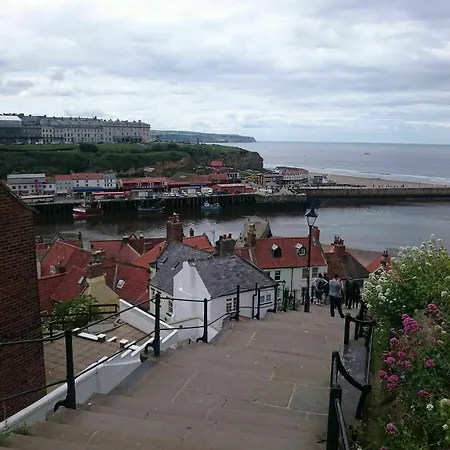 The Lansbury - Pensionat 3*