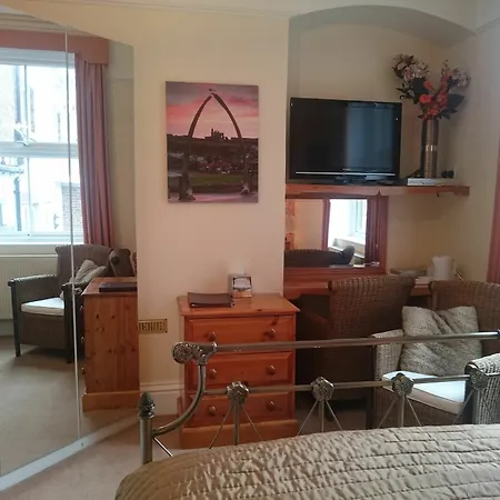 The Lansbury - Pensionat Whitby