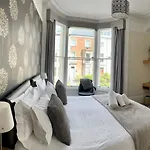 The Lansbury - 3* Whitby