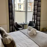 The Lansbury - 3*