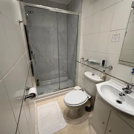 The Lansbury - Affittacamere 3*