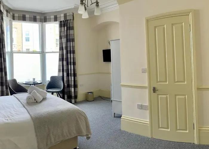 The Lansbury - 3* Whitby