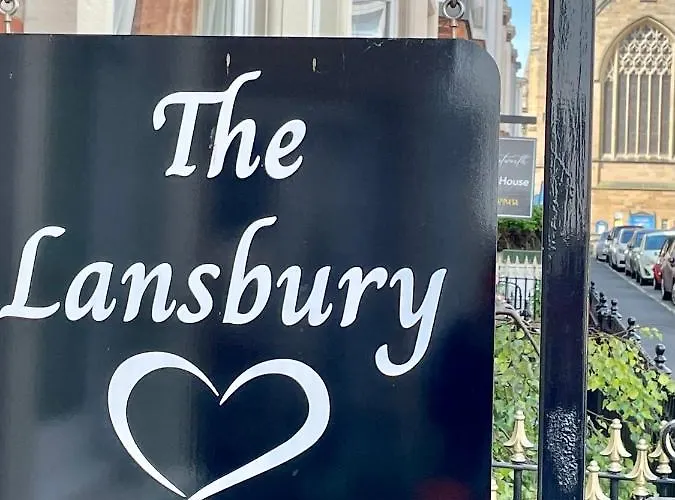 The Lansbury - 3*