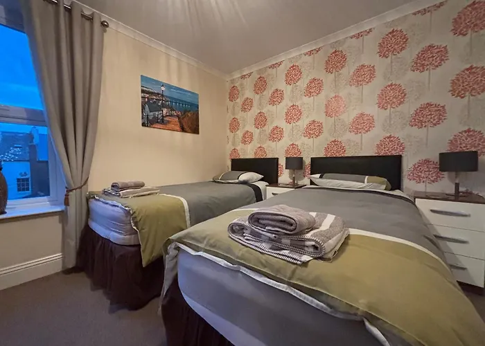 The Lansbury - 3*