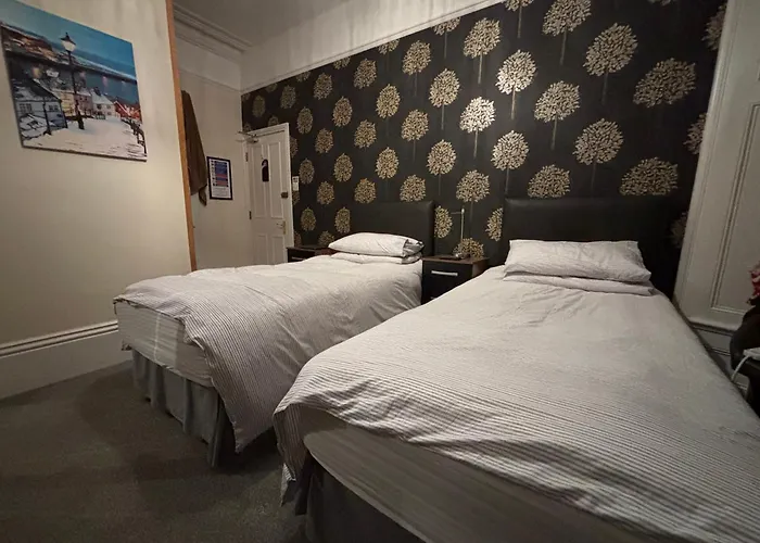 The Lansbury - Guest house 3*