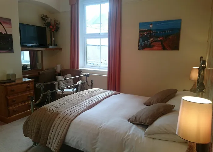 The Lansbury - 3* 惠特比