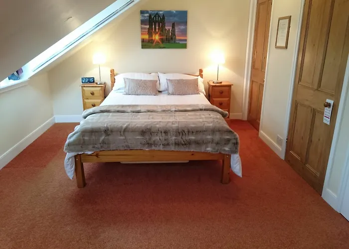 The Lansbury - 3* Whitby