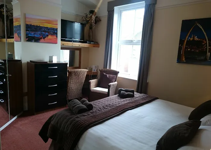 The Lansbury - 3* Whitby