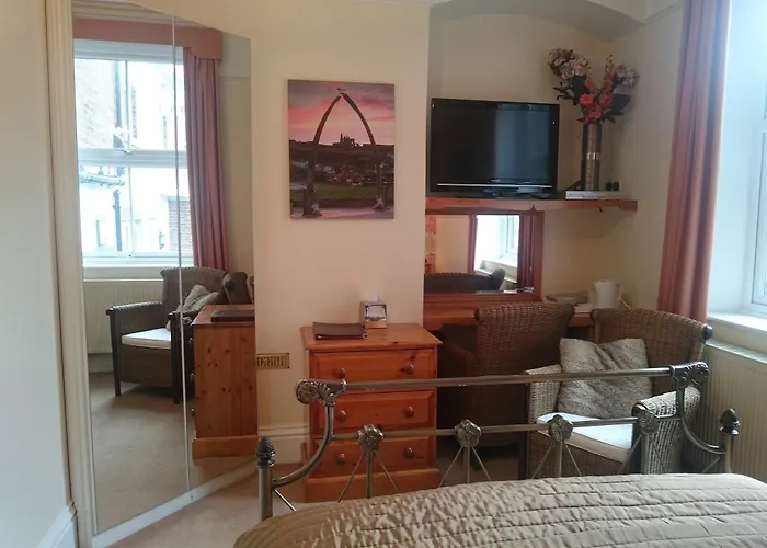 The Lansbury - Guest house Whitby