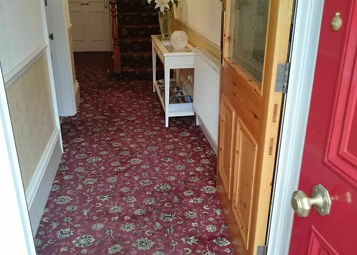 The Lansbury - Guest house 3*