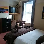 The Lansbury - 3* Whitby